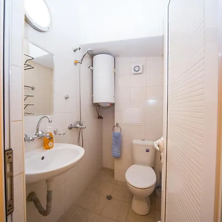 Aleks Center Apartman *
